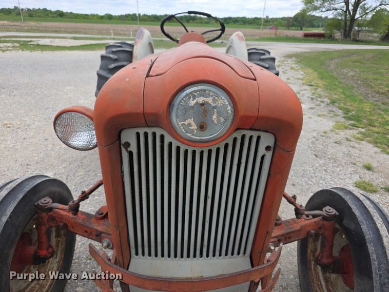 image for item EV2101 Ford 601 Workmaster tractor