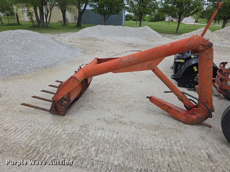image for item EV2101 Ford 601 Workmaster tractor
