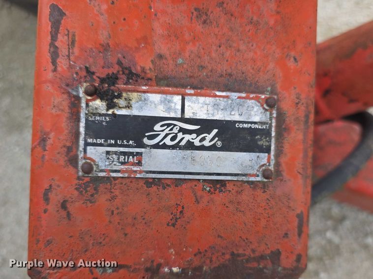 image for item EV2101 Ford 601 Workmaster tractor