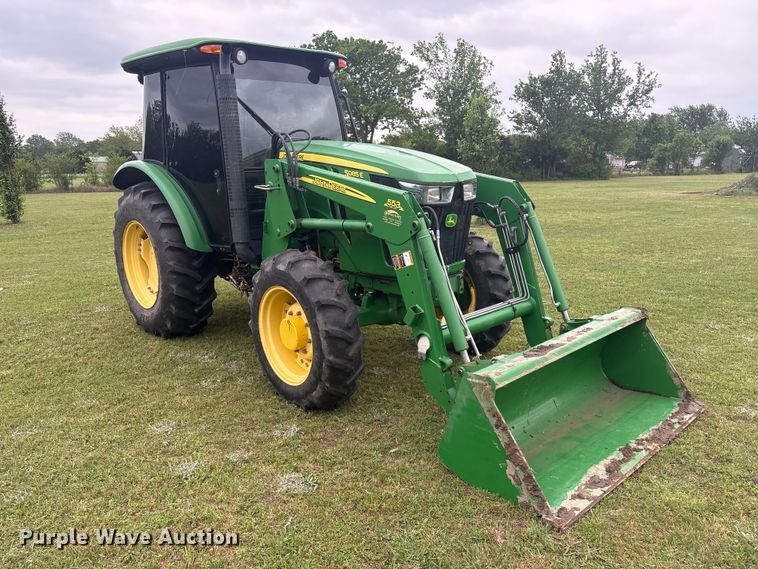 image for item EV2917 2014 John Deere 5085E MFWD tractor