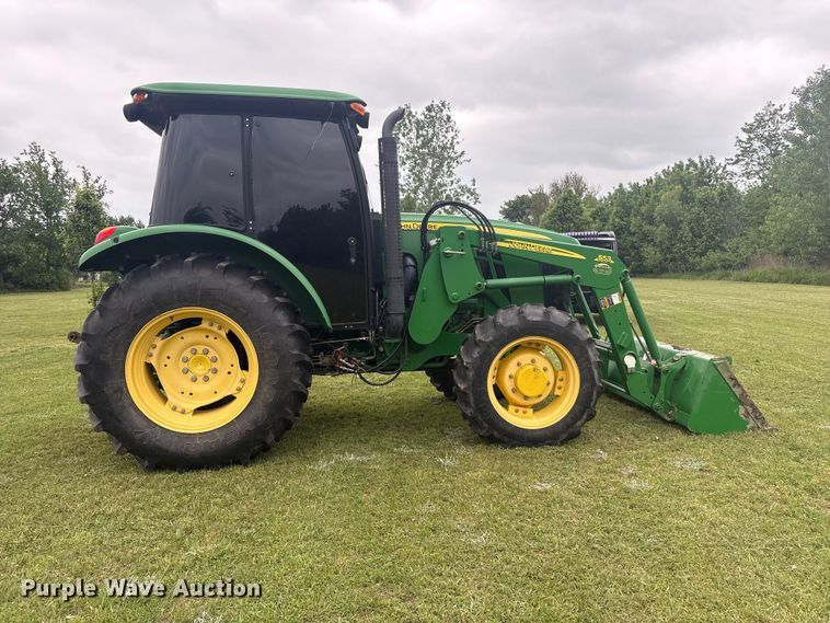 image for item EV2917 2014 John Deere 5085E MFWD tractor