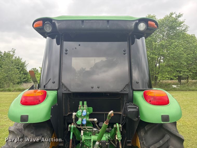 image for item EV2917 2014 John Deere 5085E MFWD tractor