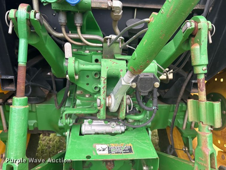 image for item EV2917 2014 John Deere 5085E MFWD tractor