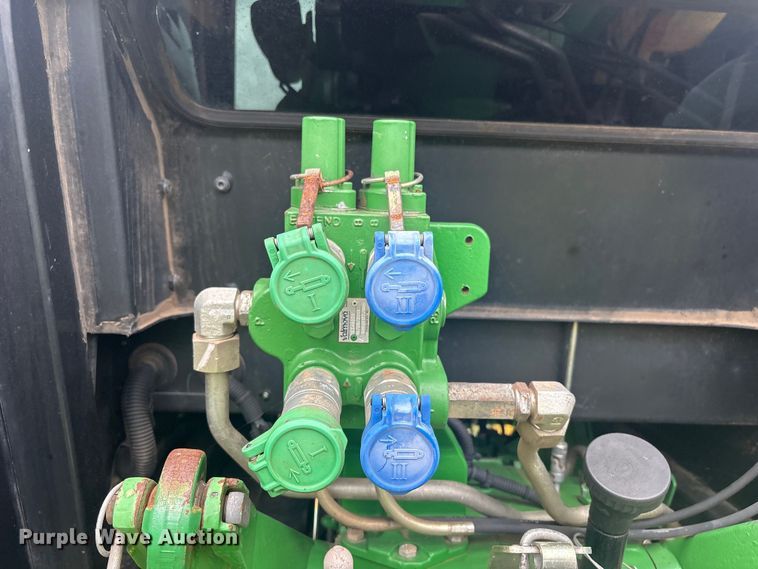 image for item EV2917 2014 John Deere 5085E MFWD tractor