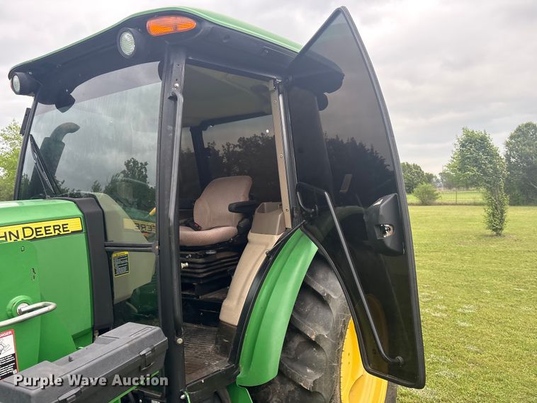 image for item EV2917 2014 John Deere 5085E MFWD tractor