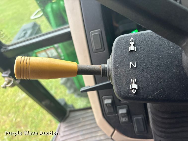 image for item EV2917 2014 John Deere 5085E MFWD tractor