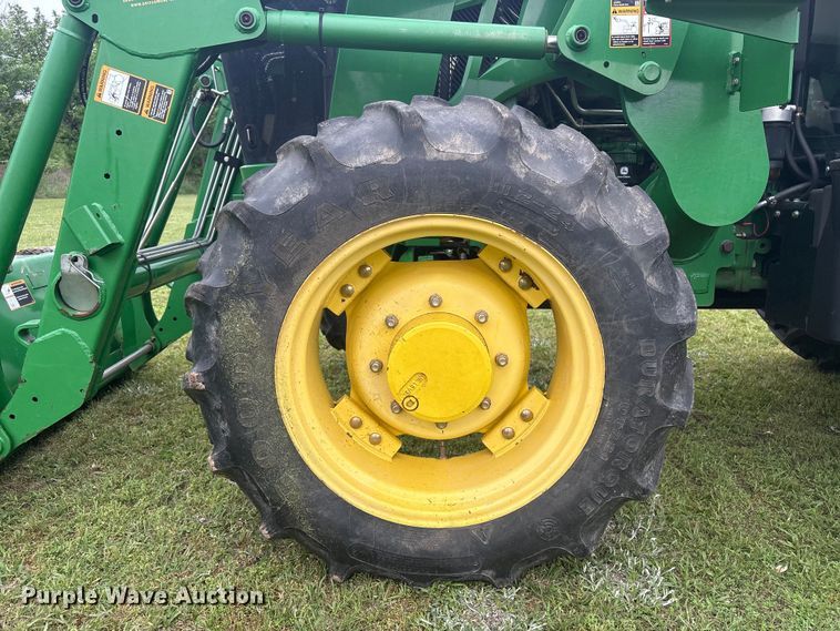 image for item EV2917 2014 John Deere 5085E MFWD tractor