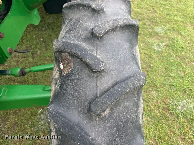 image for item EV2917 2014 John Deere 5085E MFWD tractor