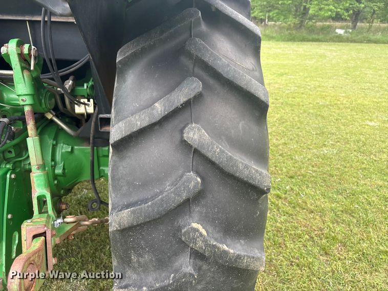 image for item EV2917 2014 John Deere 5085E MFWD tractor