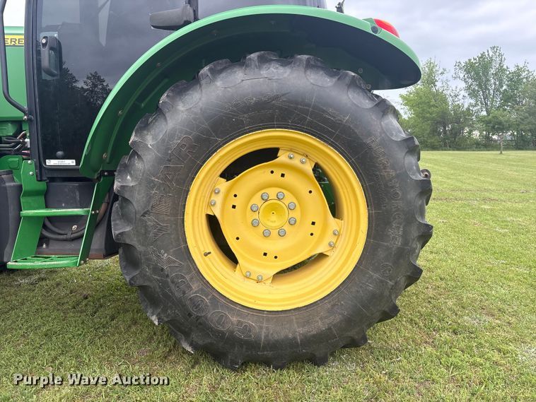 image for item EV2917 2014 John Deere 5085E MFWD tractor