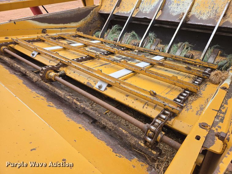 image for item EV5820 Haybuster 2650 bale processor