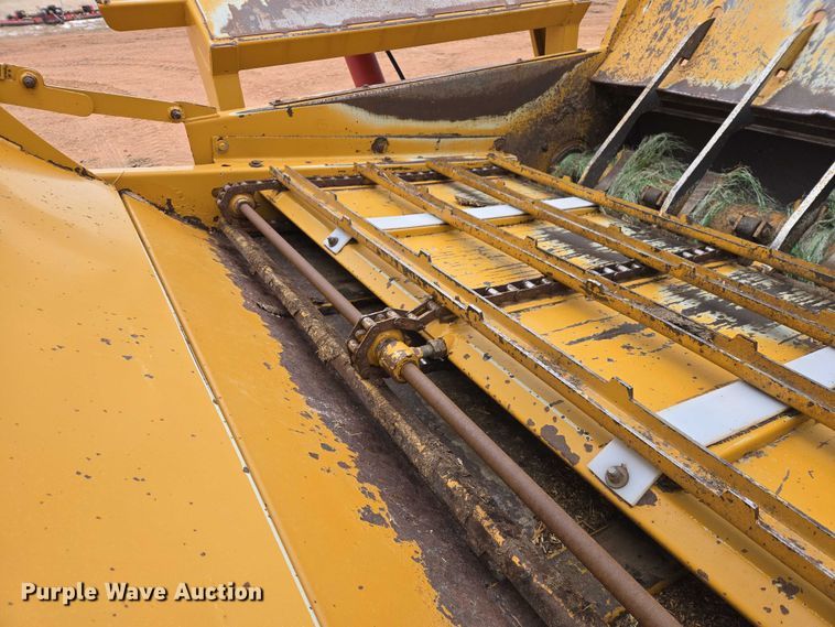 image for item EV5820 Haybuster 2650 bale processor