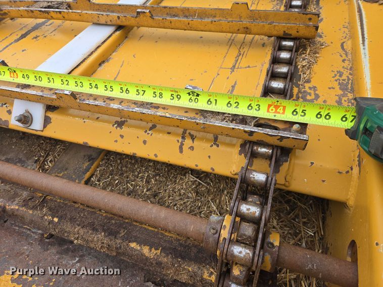 image for item EV5820 Haybuster 2650 bale processor