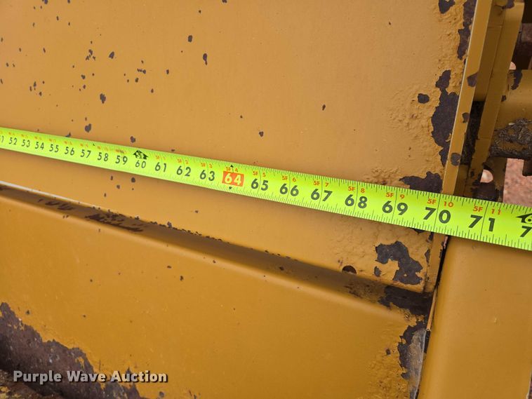 image for item EV5820 Haybuster 2650 bale processor