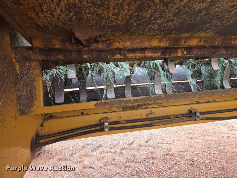 image for item EV5820 Haybuster 2650 bale processor