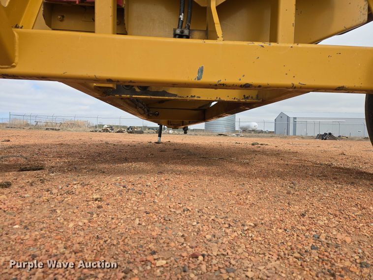 image for item EV5820 Haybuster 2650 bale processor