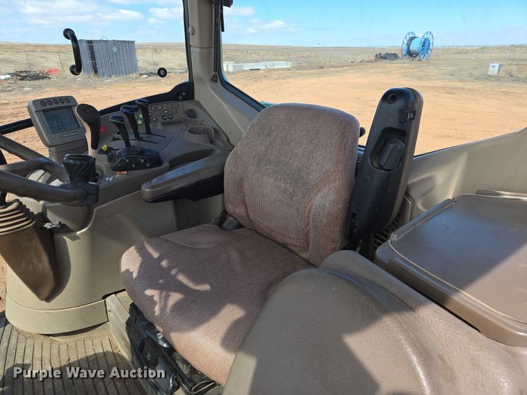 image for item EV5821 2007 John Deere 7130 Premium MFWD tractor