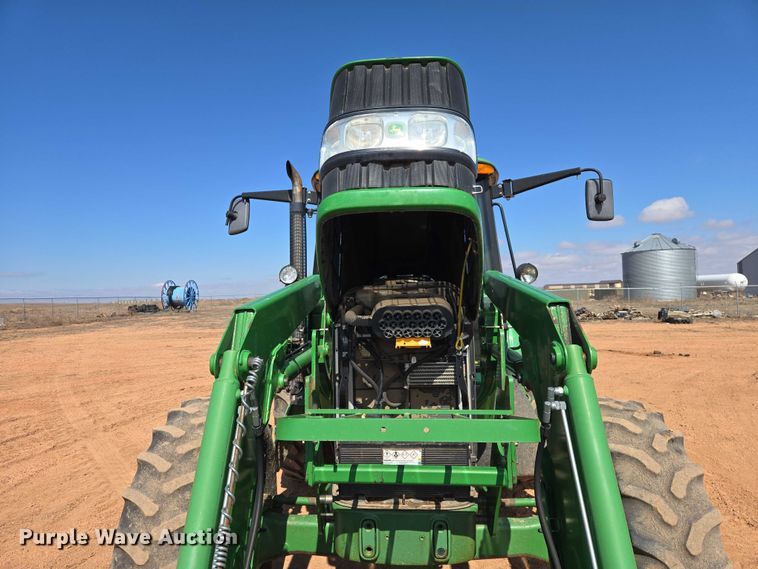image for item EV5821 2007 John Deere 7130 Premium MFWD tractor
