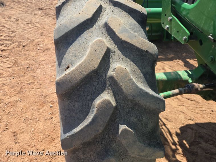 image for item EV5821 2007 John Deere 7130 Premium MFWD tractor