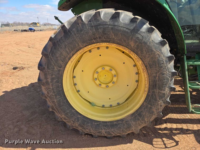 image for item EV5821 2007 John Deere 7130 Premium MFWD tractor
