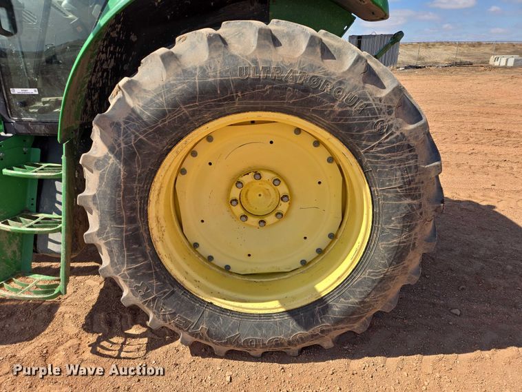 image for item EV5821 2007 John Deere 7130 Premium MFWD tractor