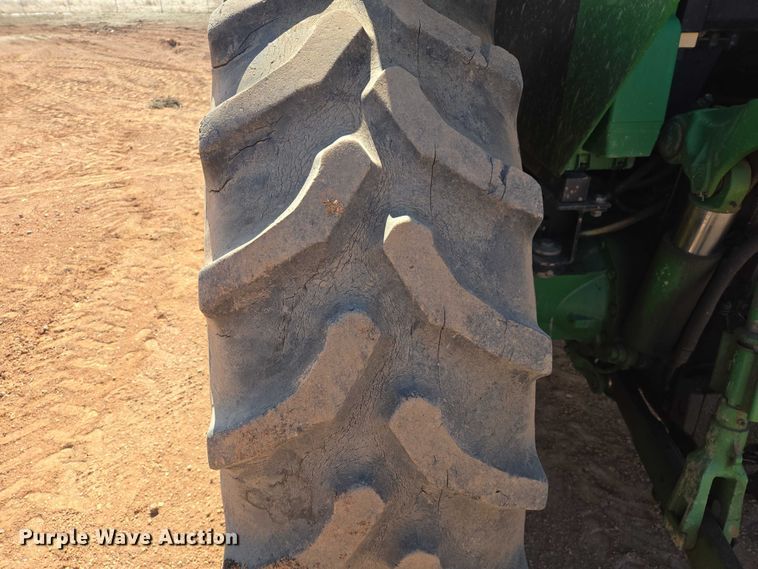 image for item EV5821 2007 John Deere 7130 Premium MFWD tractor