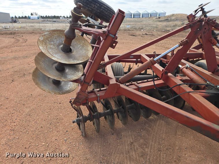 image for item EV5822 International 490 tandem disk