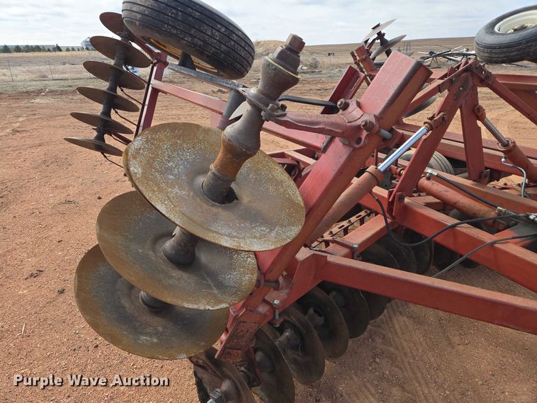 image for item EV5822 International 490 tandem disk