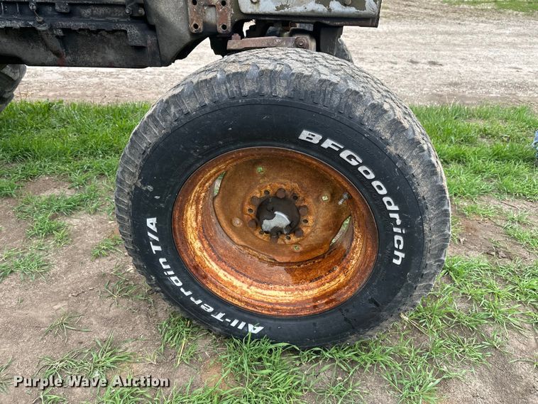 image for item EW2003 1966 Massey Ferguson 1100 tractor