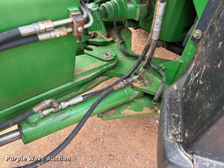 image for item EW4497 2001 John Deere 9300 4WD tractor