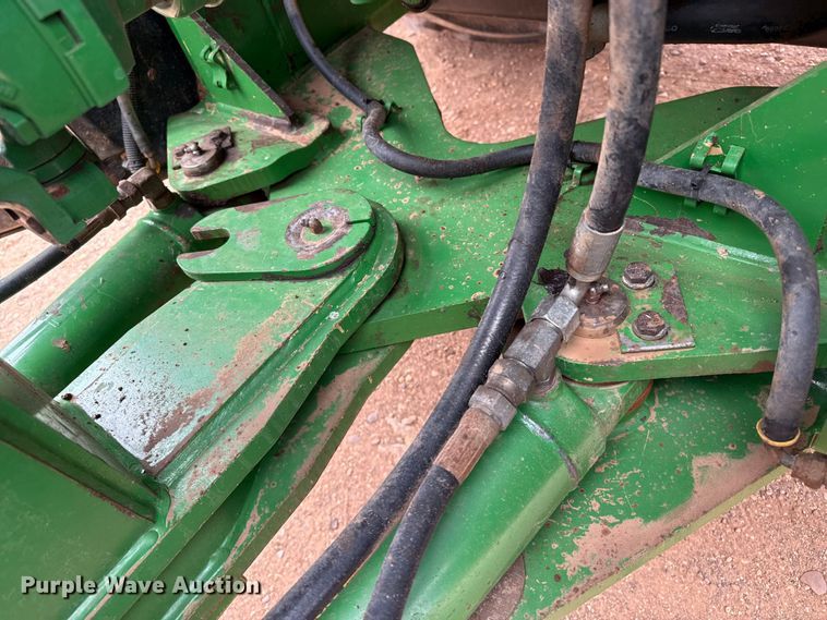 image for item EW4497 2001 John Deere 9300 4WD tractor