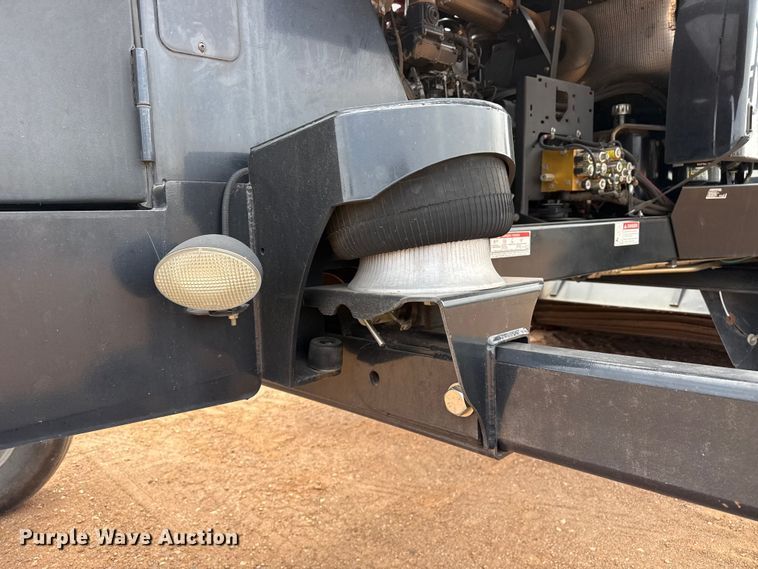 image for item EW4498 2012 Case IH WD1903 swather / windrower