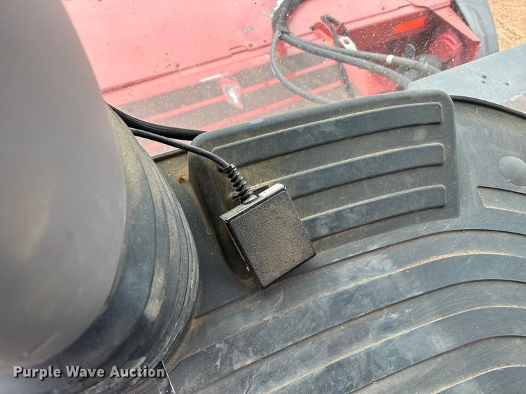 image for item EW4498 2012 Case IH WD1903 swather / windrower