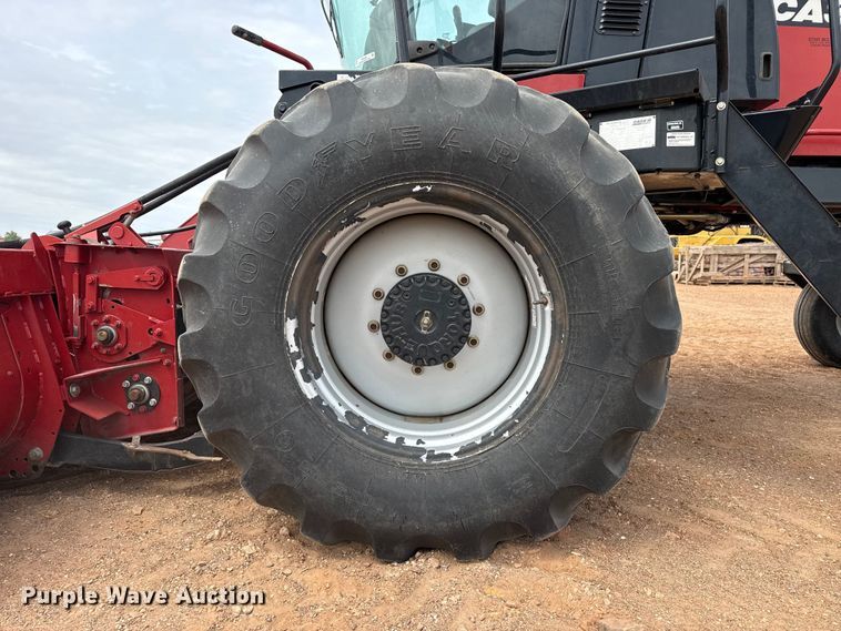 image for item EW4498 2012 Case IH WD1903 swather / windrower
