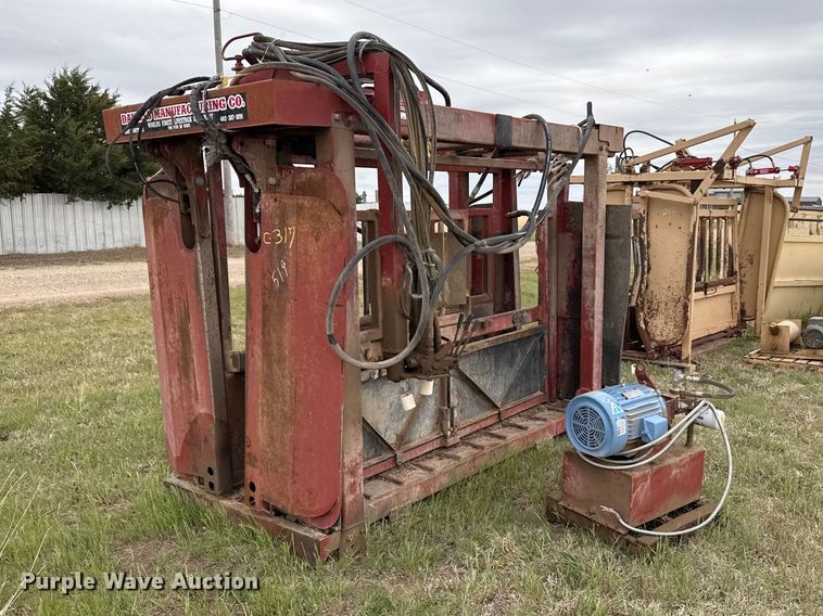image for item EW4517 Daniels Mfg AH-71 Squeeze chute