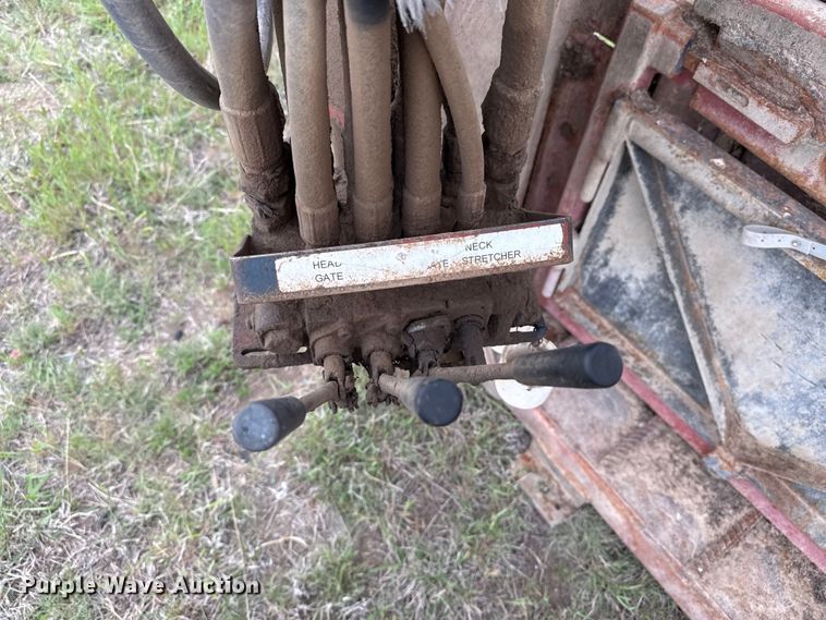 image for item EW4517 Daniels Mfg AH-71 Squeeze chute