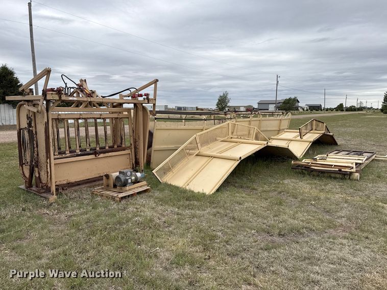 image for item EW4518 Cattle Handling Equip 92-5A livestock equipment
