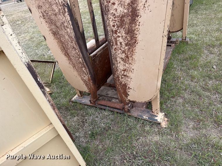 image for item EW4518 Cattle Handling Equip 92-5A livestock equipment