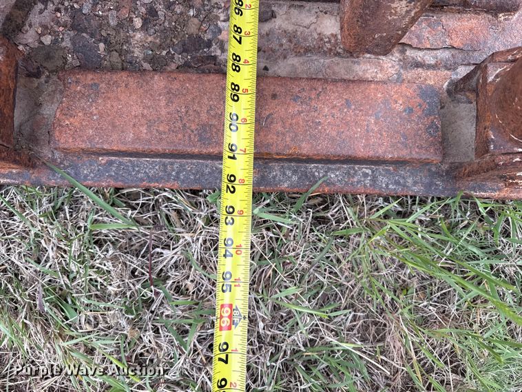image for item EW4518 Cattle Handling Equip 92-5A livestock equipment