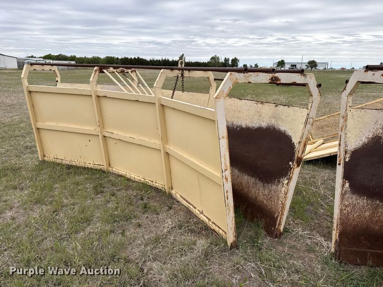 image for item EW4518 Cattle Handling Equip 92-5A livestock equipment