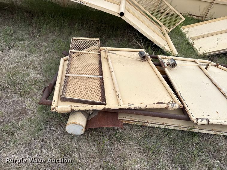 image for item EW4518 Cattle Handling Equip 92-5A livestock equipment