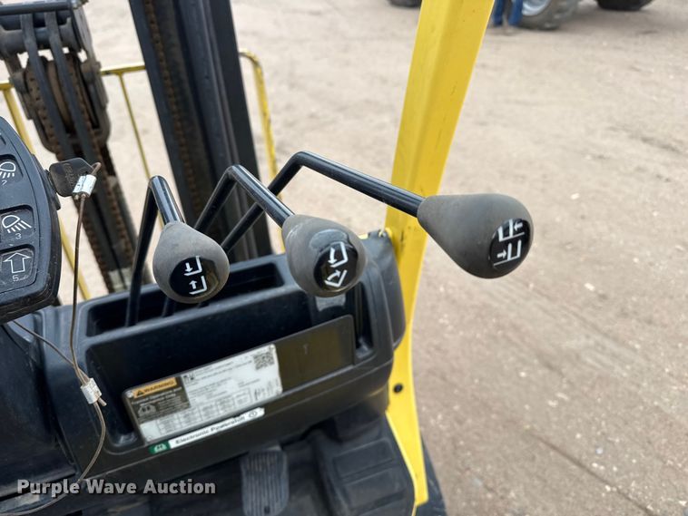 image for item EW4519 2001 Hyster S50FT forklift