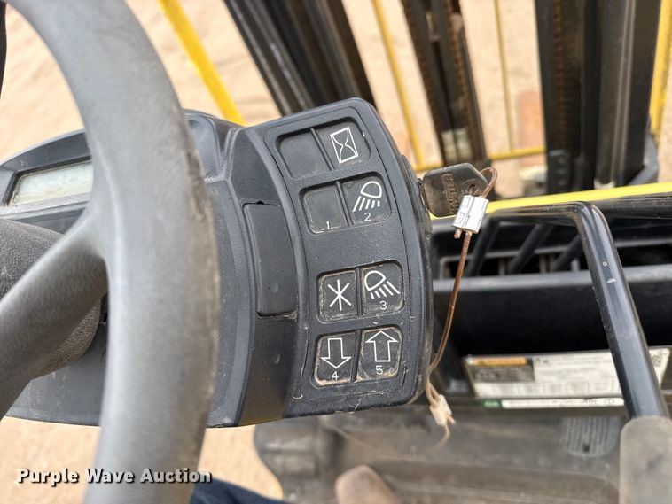 image for item EW4519 2001 Hyster S50FT forklift