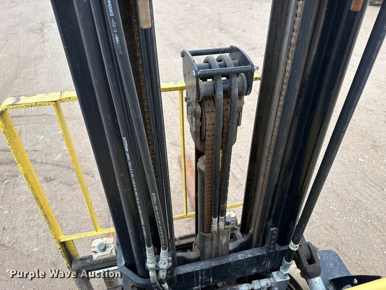 image for item EW4519 2001 Hyster S50FT forklift