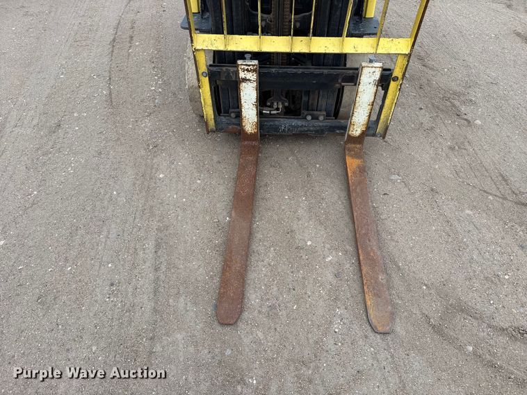 image for item EW4519 2001 Hyster S50FT forklift
