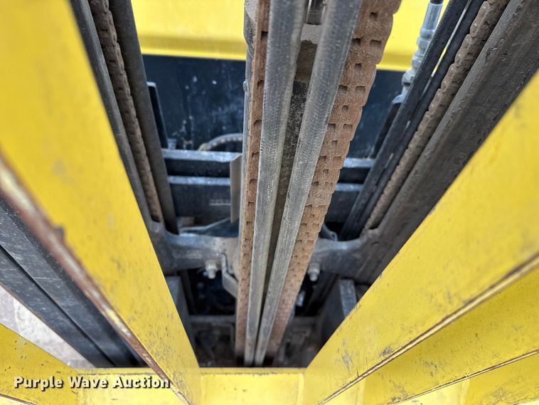 image for item EW4519 2001 Hyster S50FT forklift
