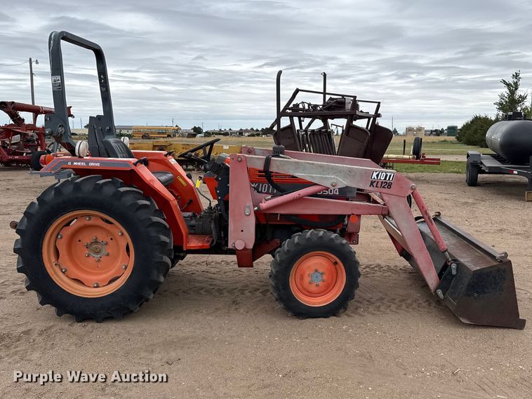 image for item EW4521 Kioti LK3504 MFWD tractor