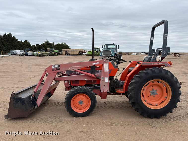 image for item EW4521 Kioti LK3504 MFWD tractor