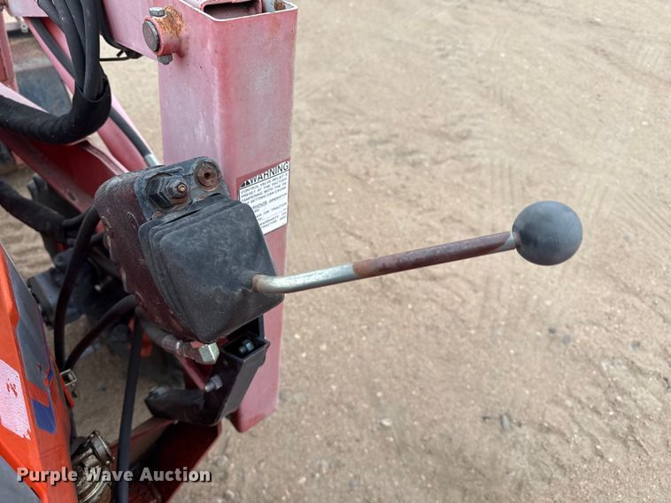image for item EW4521 Kioti LK3504 MFWD tractor
