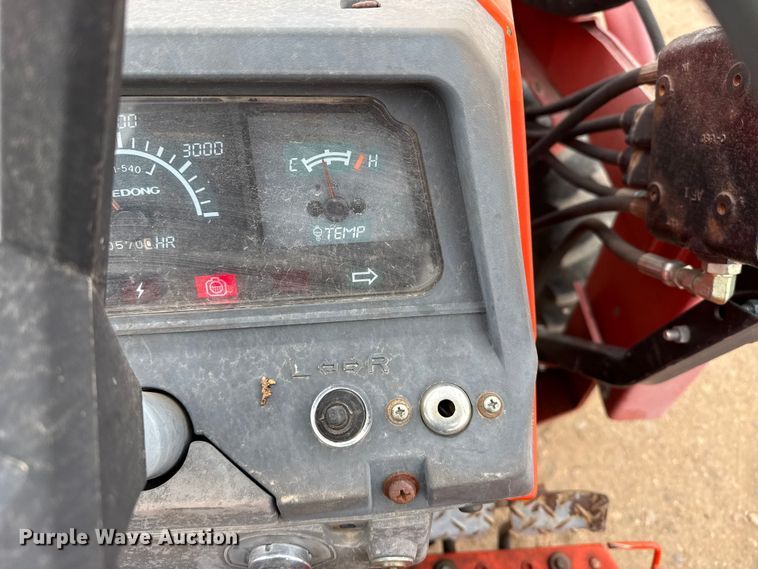 image for item EW4521 Kioti LK3504 MFWD tractor